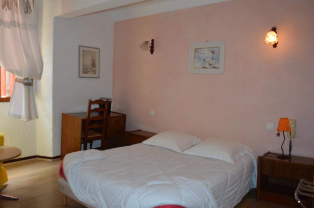 Hotel Le Roya Брейл-сюр-Роа Екстериор снимка
