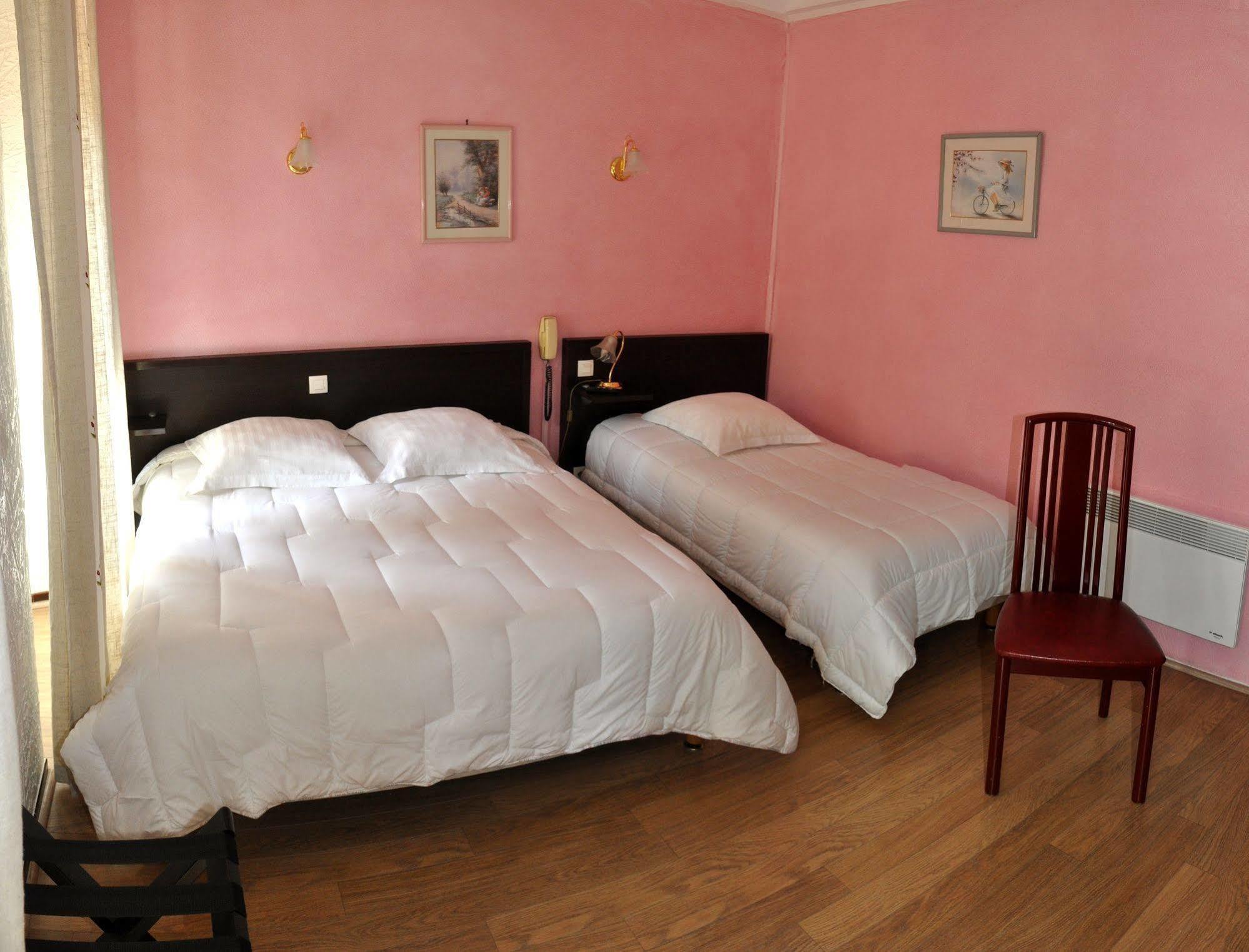 Hotel Le Roya Брейл-сюр-Роа Екстериор снимка
