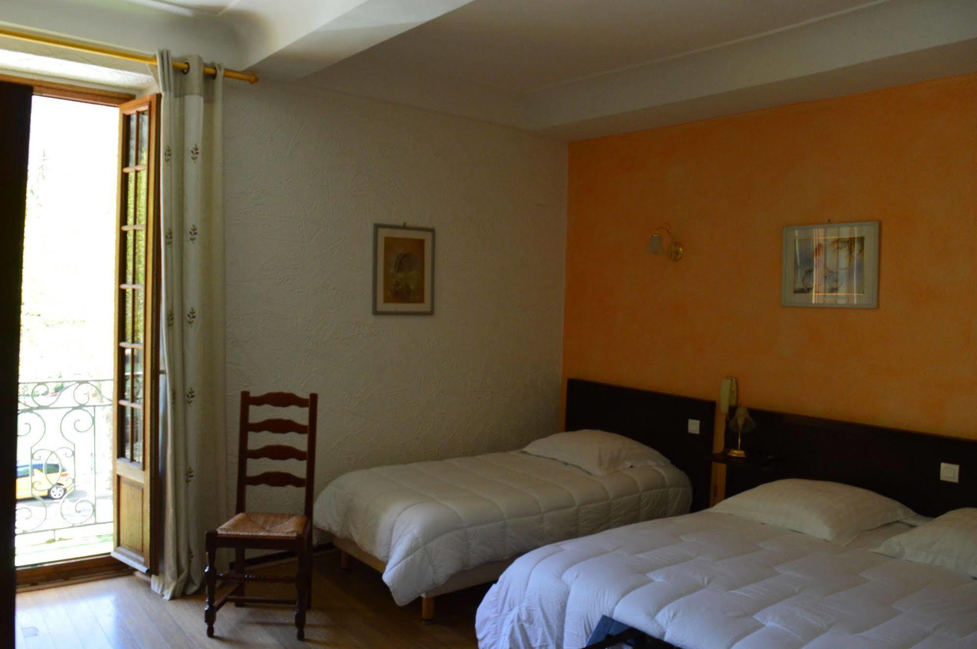 Hotel Le Roya Брейл-сюр-Роа Екстериор снимка